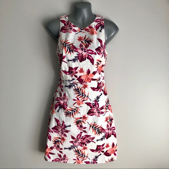Daniel Cremieux Dresses & Skirts - Cremieux Dillard’s Hawaiian print dress size 2